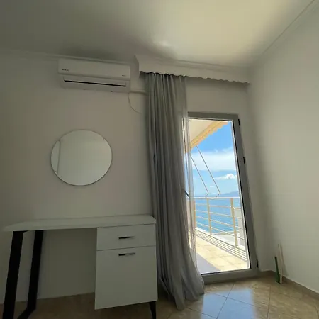 Estivo Seaview Apartment