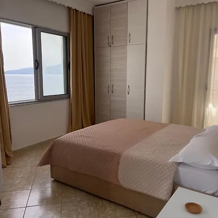 Estivo Seaview Apartment