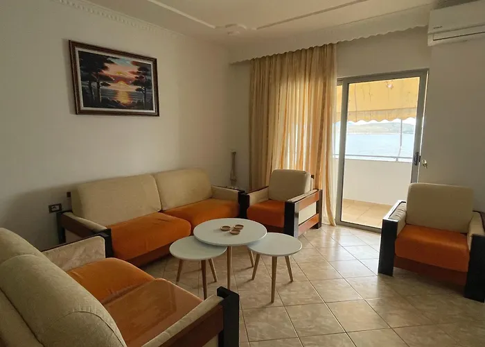 Estivo Seaview Apartament