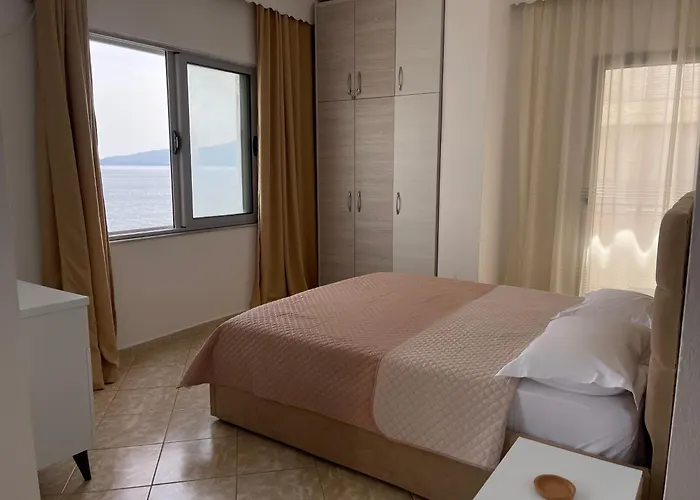 Estivo Seaview Apartament